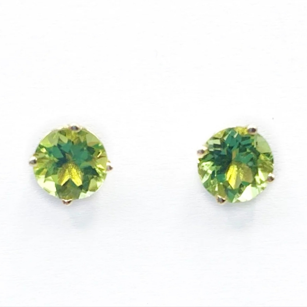 💚 earrings 💚 - Picture 3 of 4
